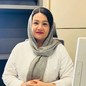 دکتر مینو هاشمی
